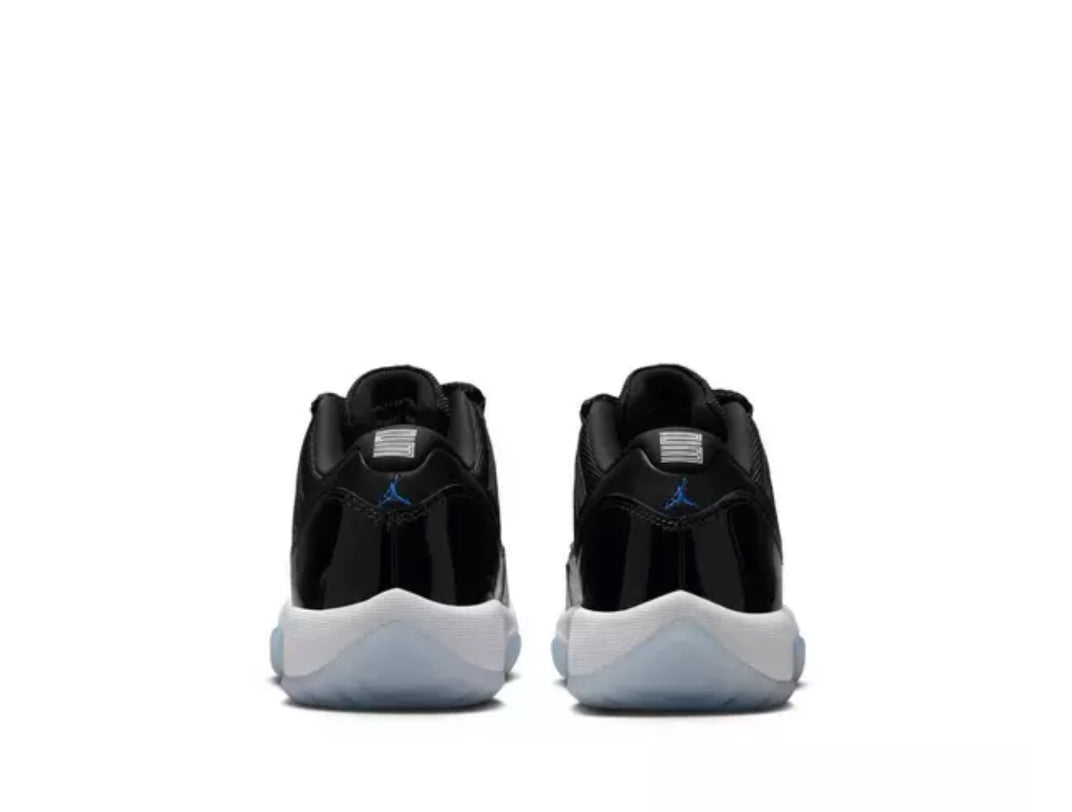 Air Jordan 11 Retro Low Black